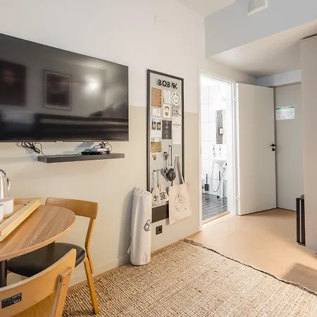 Bob W Kluuvi Ελσίνκι